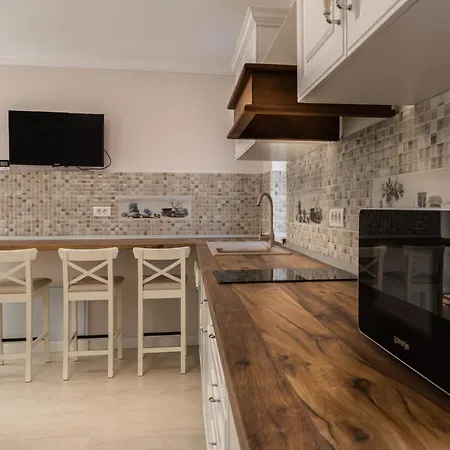 Provence Apartment Arad Exterior photo